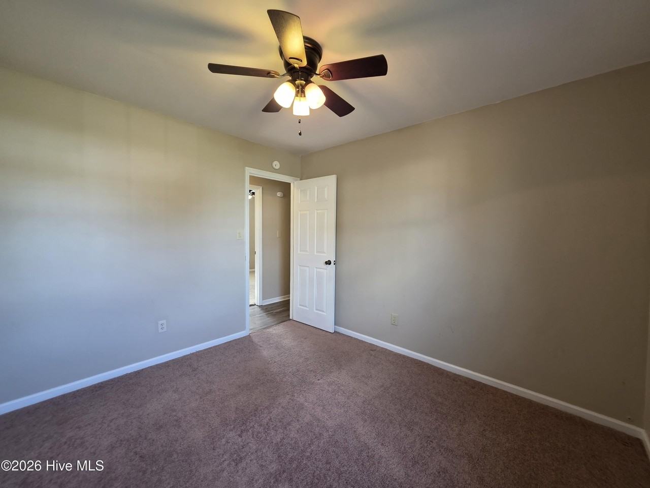 206 S Ginger Dr - Photo 7 of 15