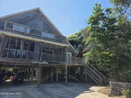 featured image of 113 Craig Dr #B