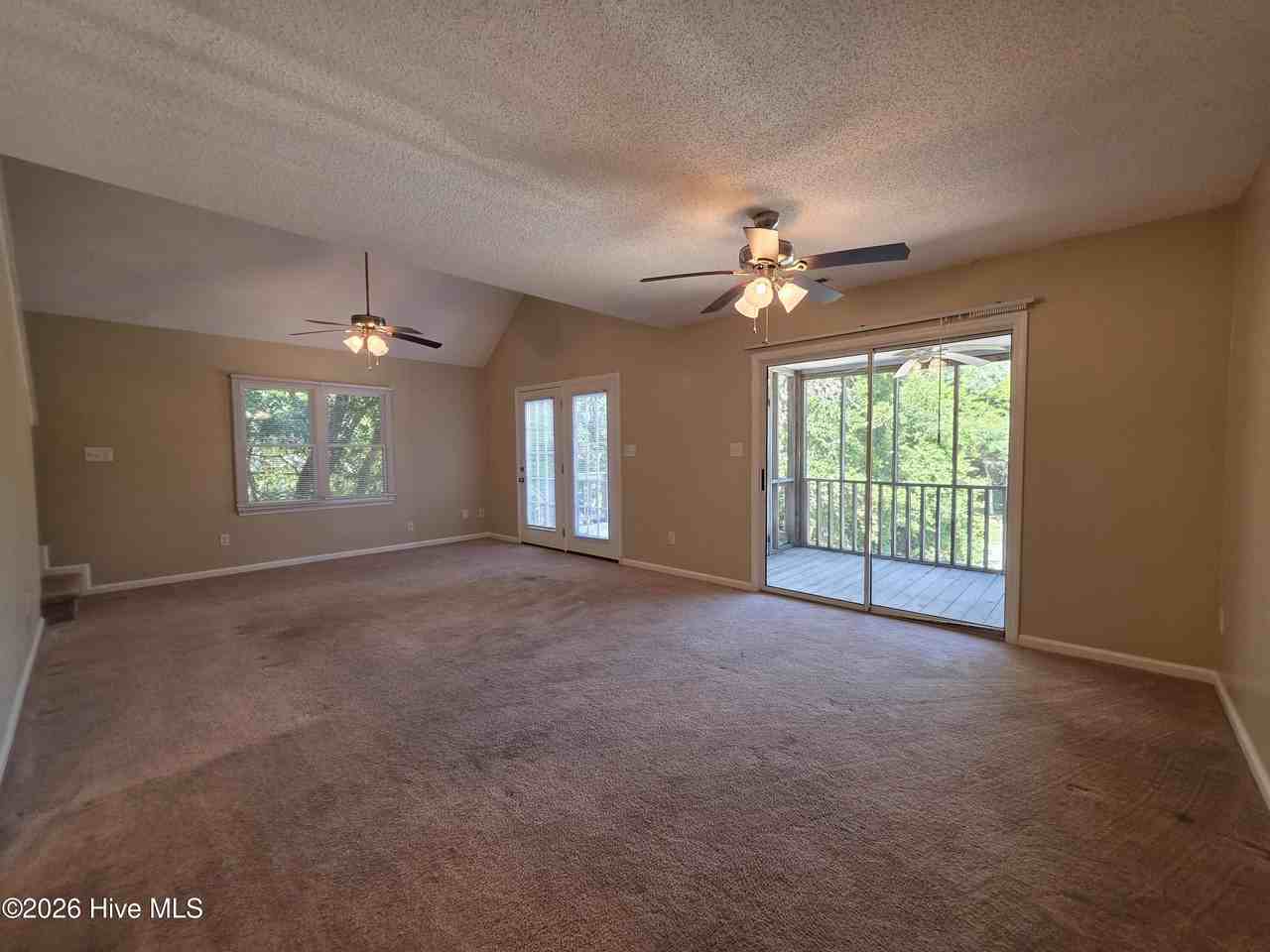 113 Craig Dr #B - Photo 4 of 23