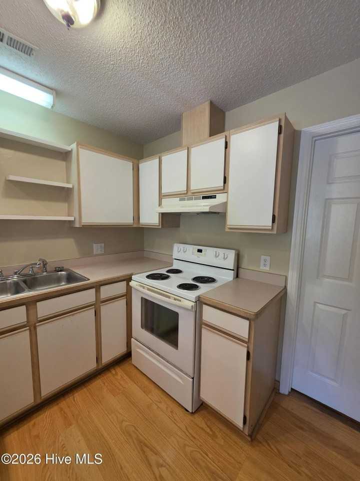 113 Craig Dr #B - Photo 6 of 23
