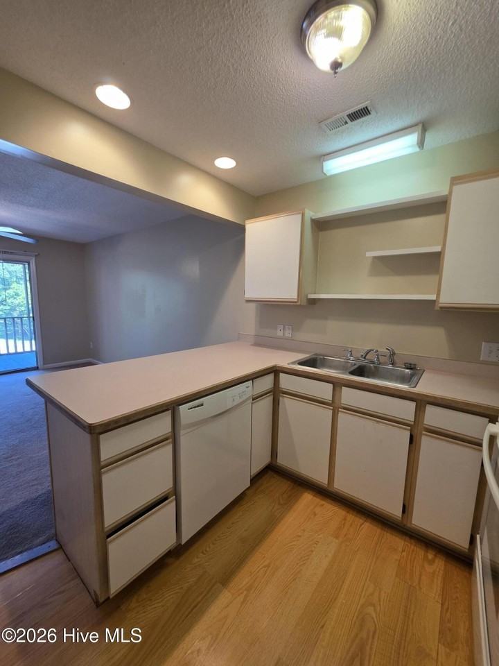 113 Craig Dr #B - Photo 7 of 23