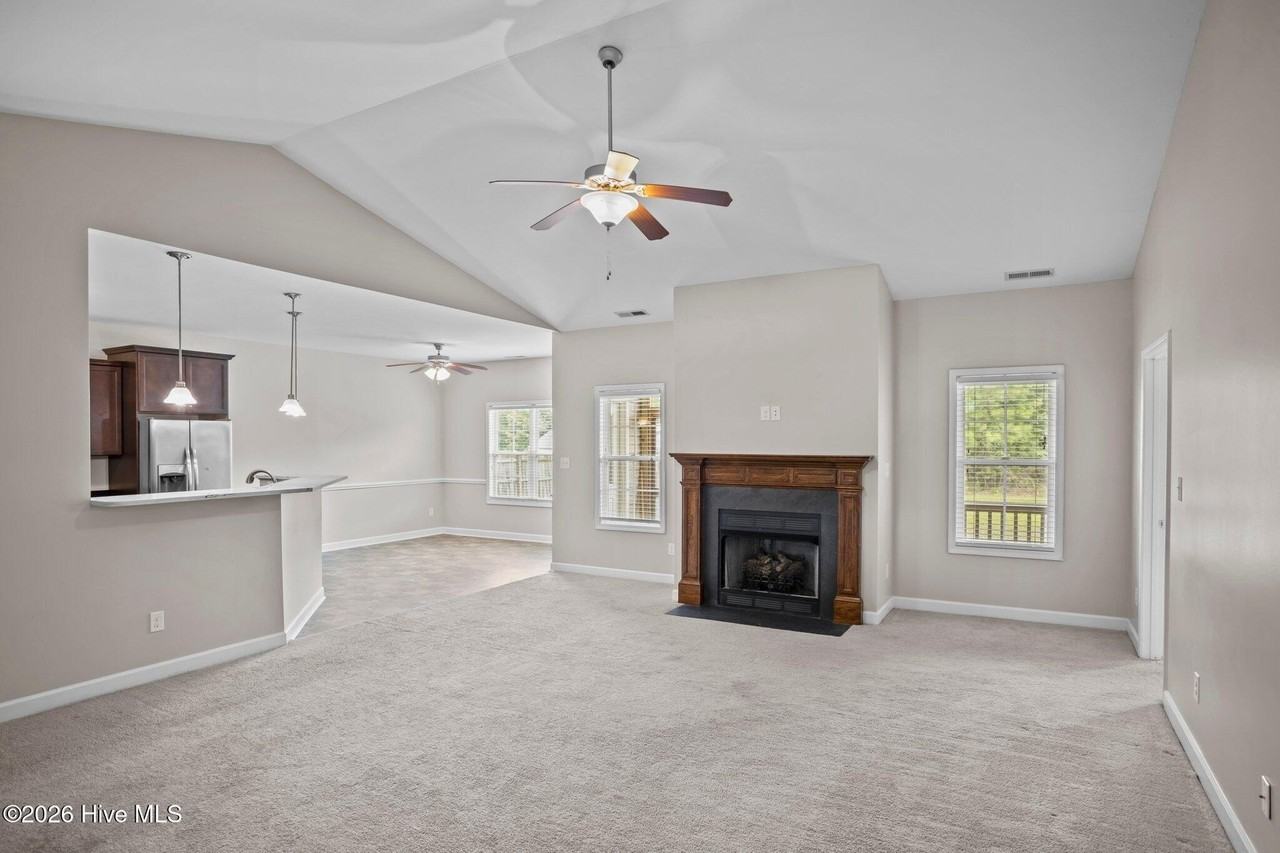 514 Aberdineshire Ct - Photo 6 of 38