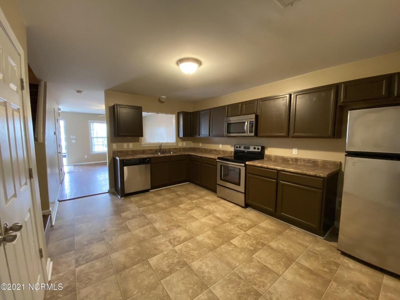 419 Caldwell Loop - Photo 4 of 14