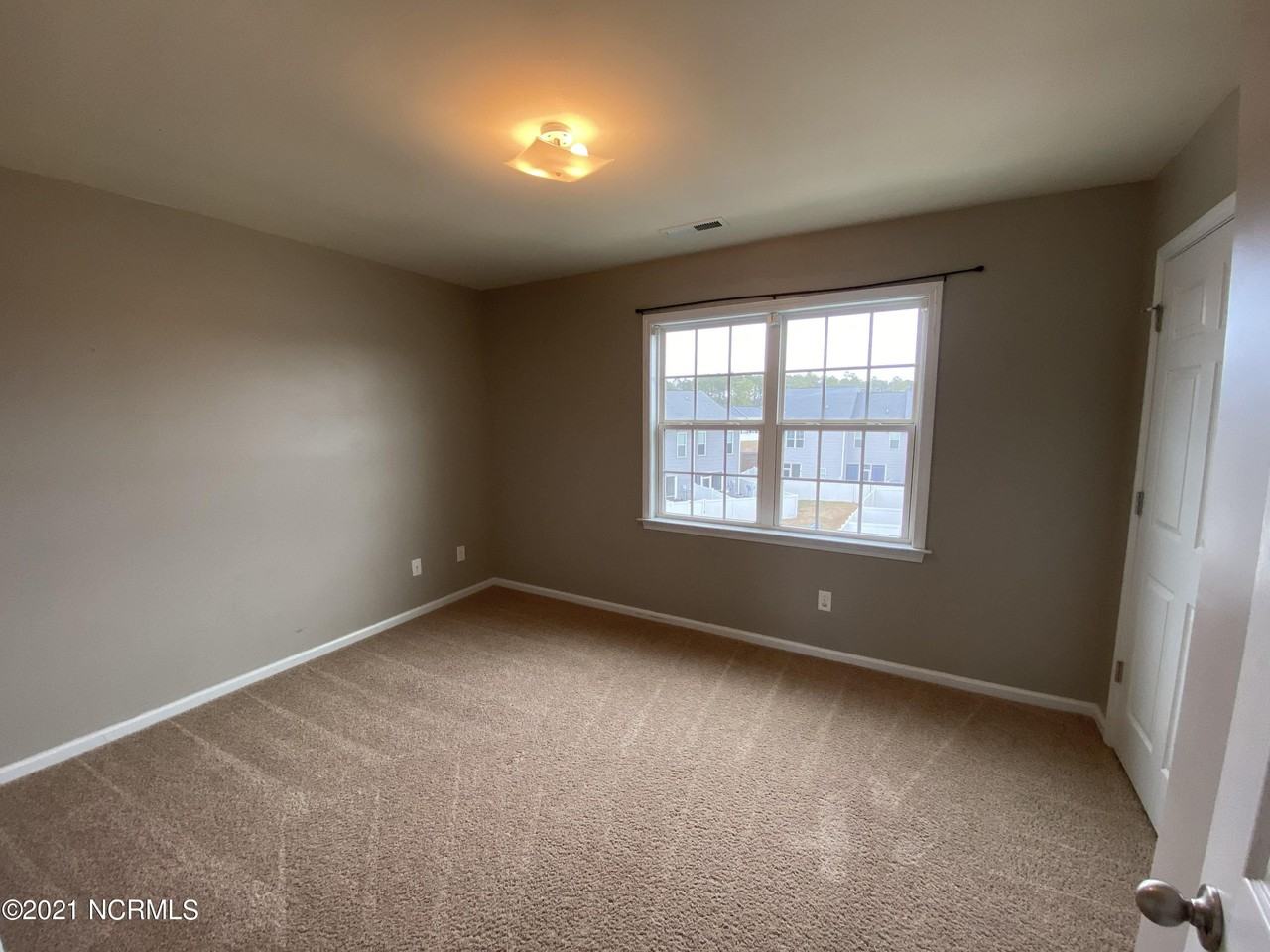 419 Caldwell Loop - Photo 6 of 14