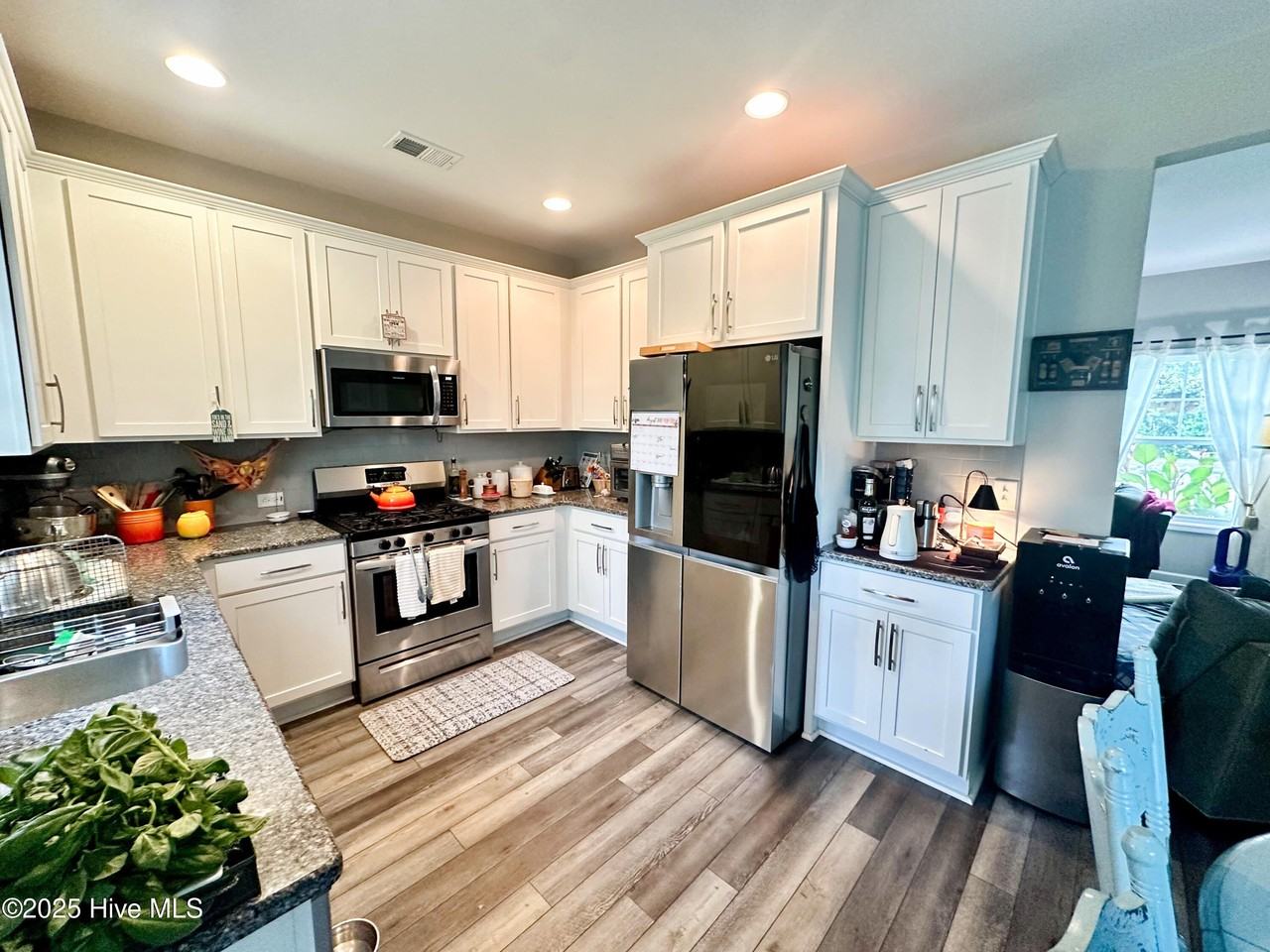 3016 Goldenaster Ct - Photo 5 of 14