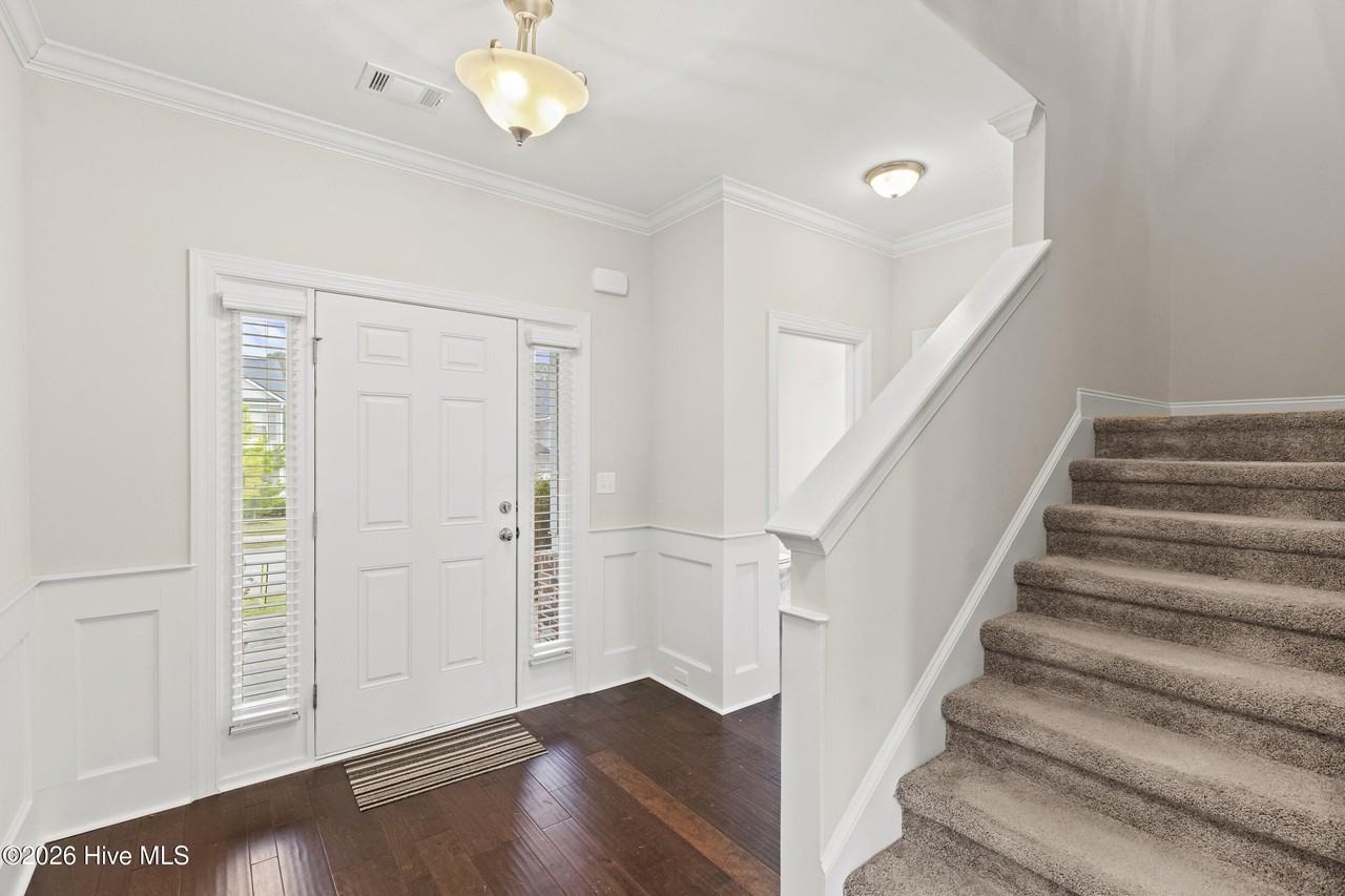 208 Torrey Pine Trl - Photo 6 of 49