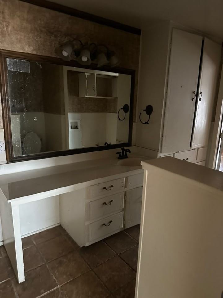 3417 Nebraska St #1 - Photo 5 of 11