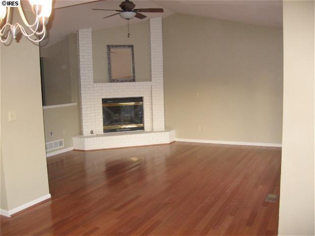 1117 Red Oak Ct #1 - Photo 3 of 6