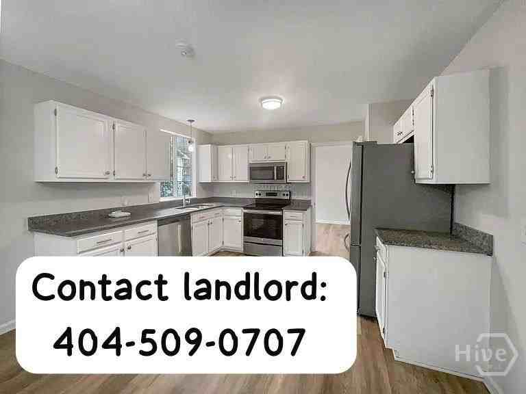 105 Nottingham Ct - Photo 2 of 11