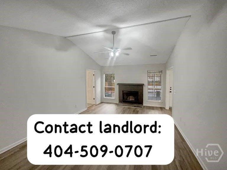 105 Nottingham Ct - Photo 3 of 11