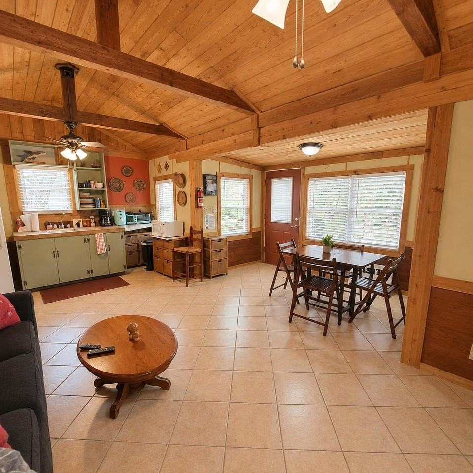 702A Oak St - Photo 5 of 7