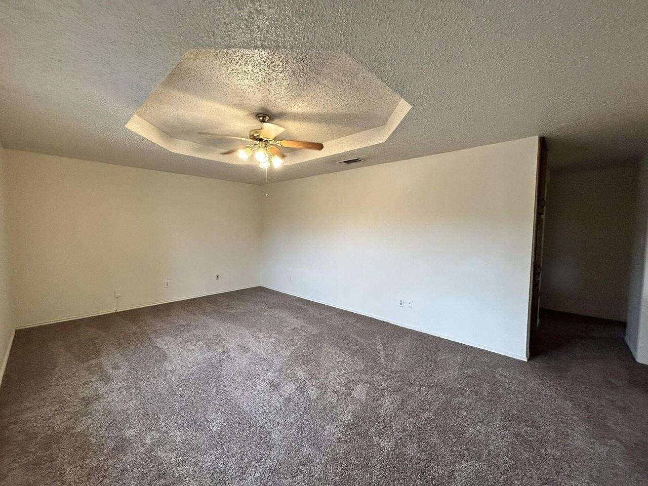 2303 84th St - Photo 2 of 24