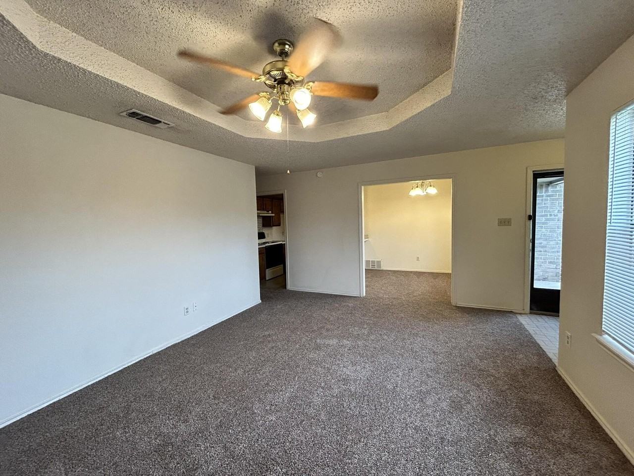 2303 84th St - Photo 3 of 24