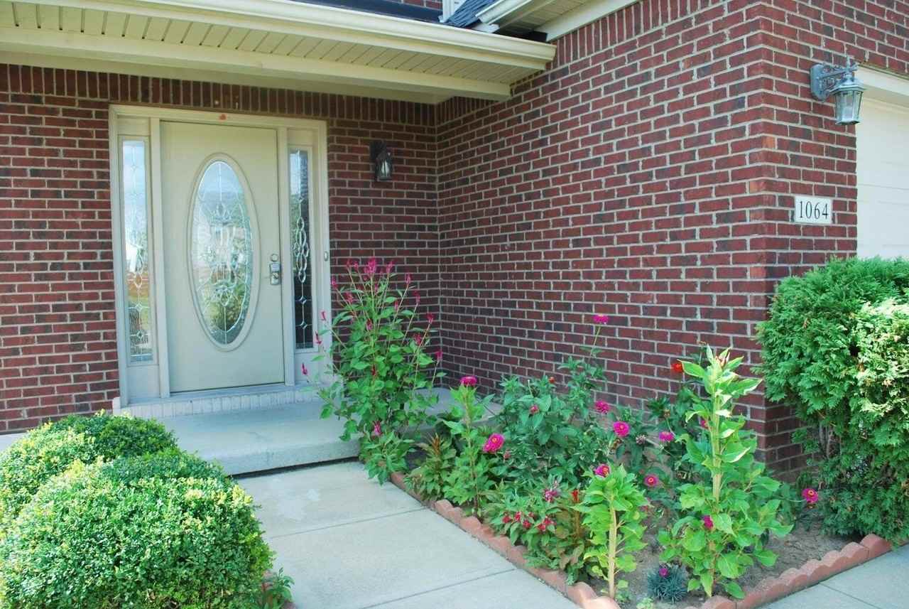 1064 Jouett Creek Dr - Photo 2 of 26