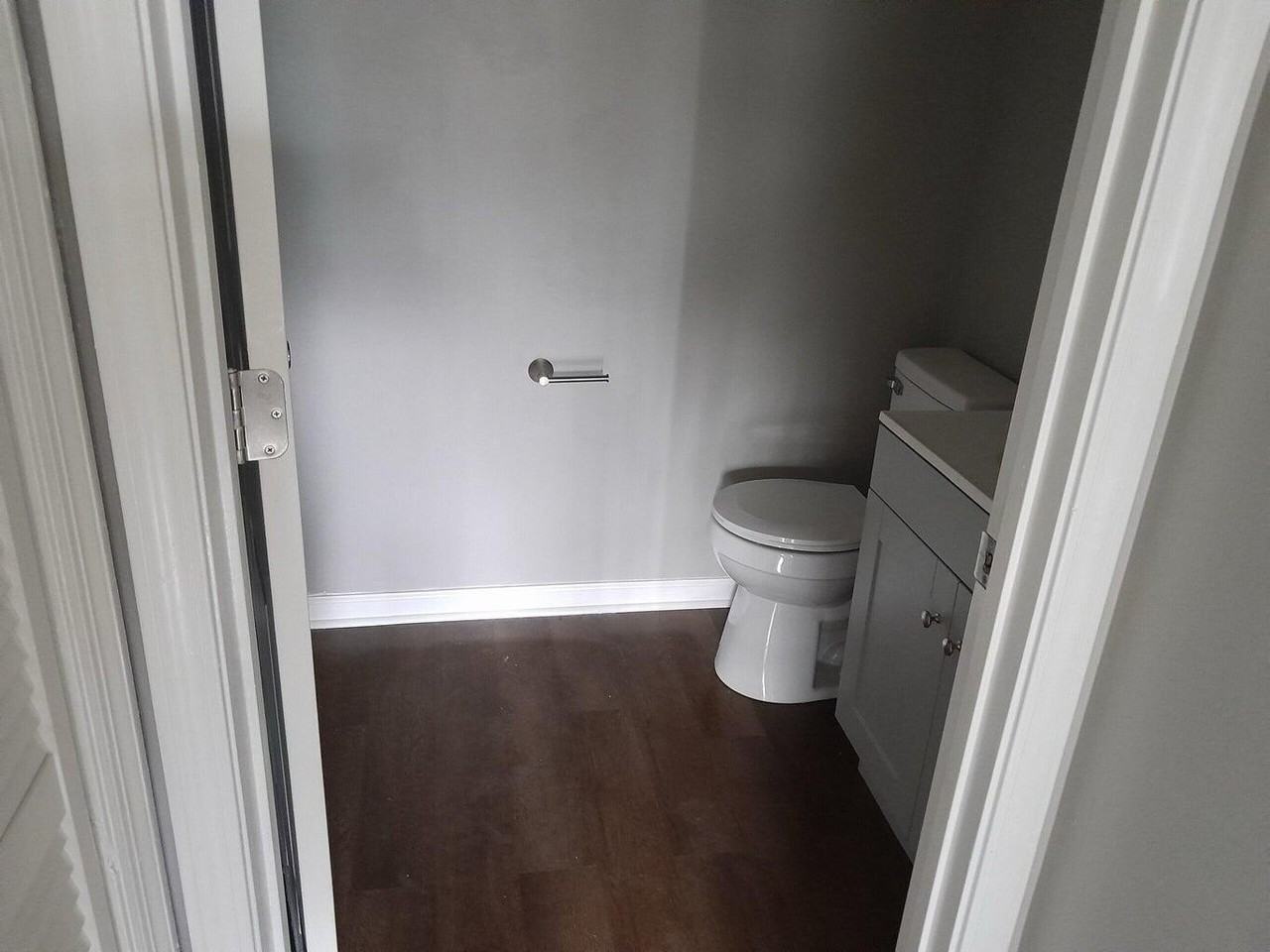 121 N Brand St #13 - Photo 7 of 10