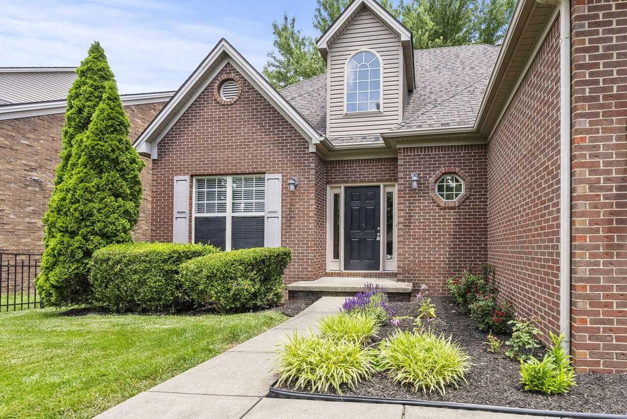 777 Maidencane Dr - Photo 3 of 34