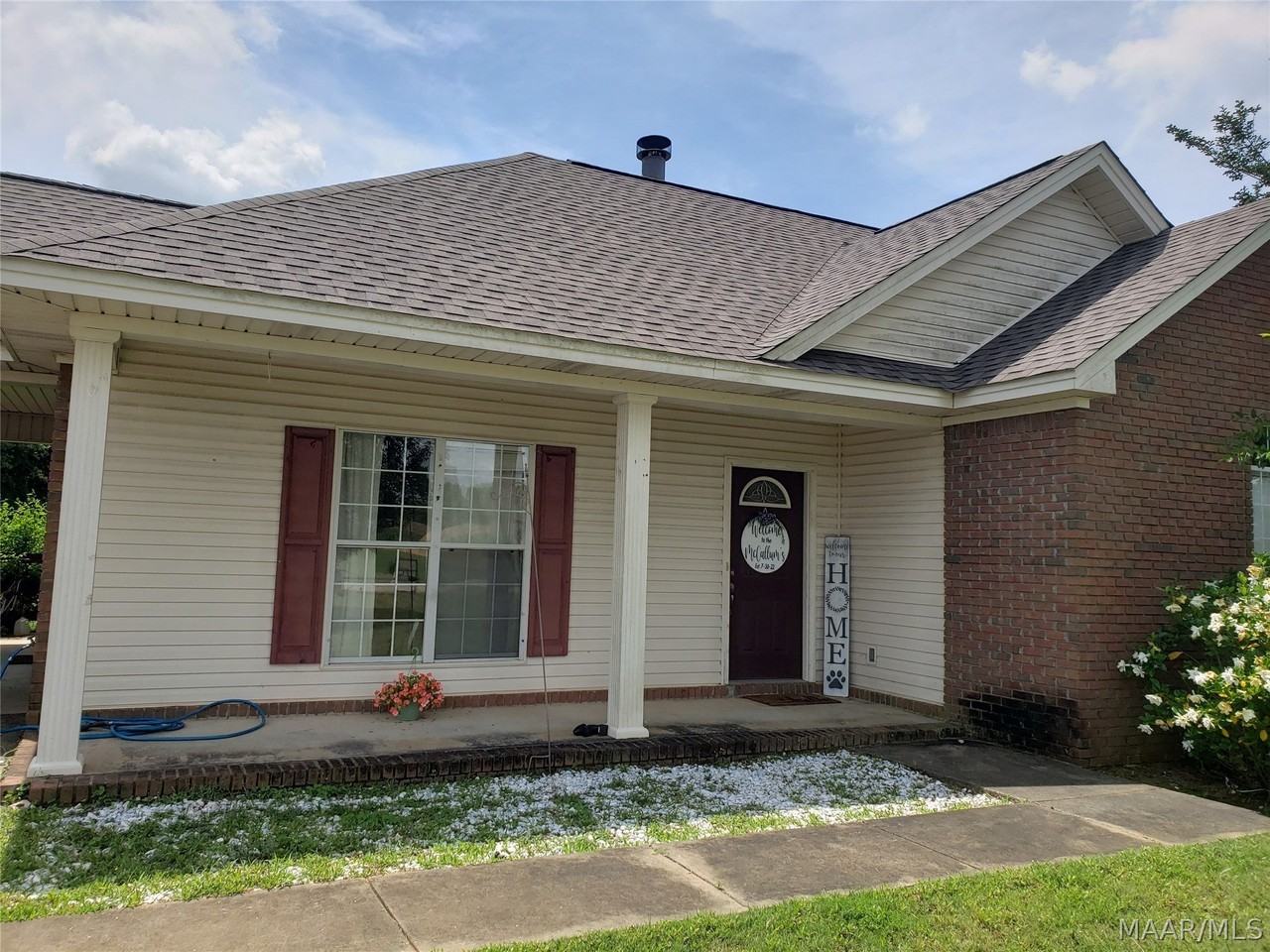 1922 Denny Dr - Photo 2 of 36