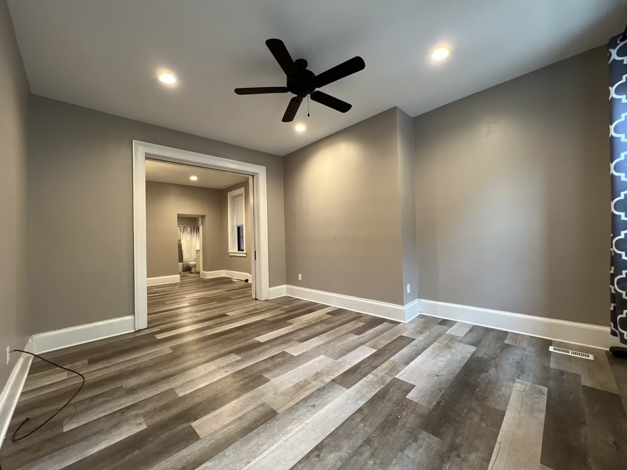 1228 Jackson St #1 - Photo 3 of 21