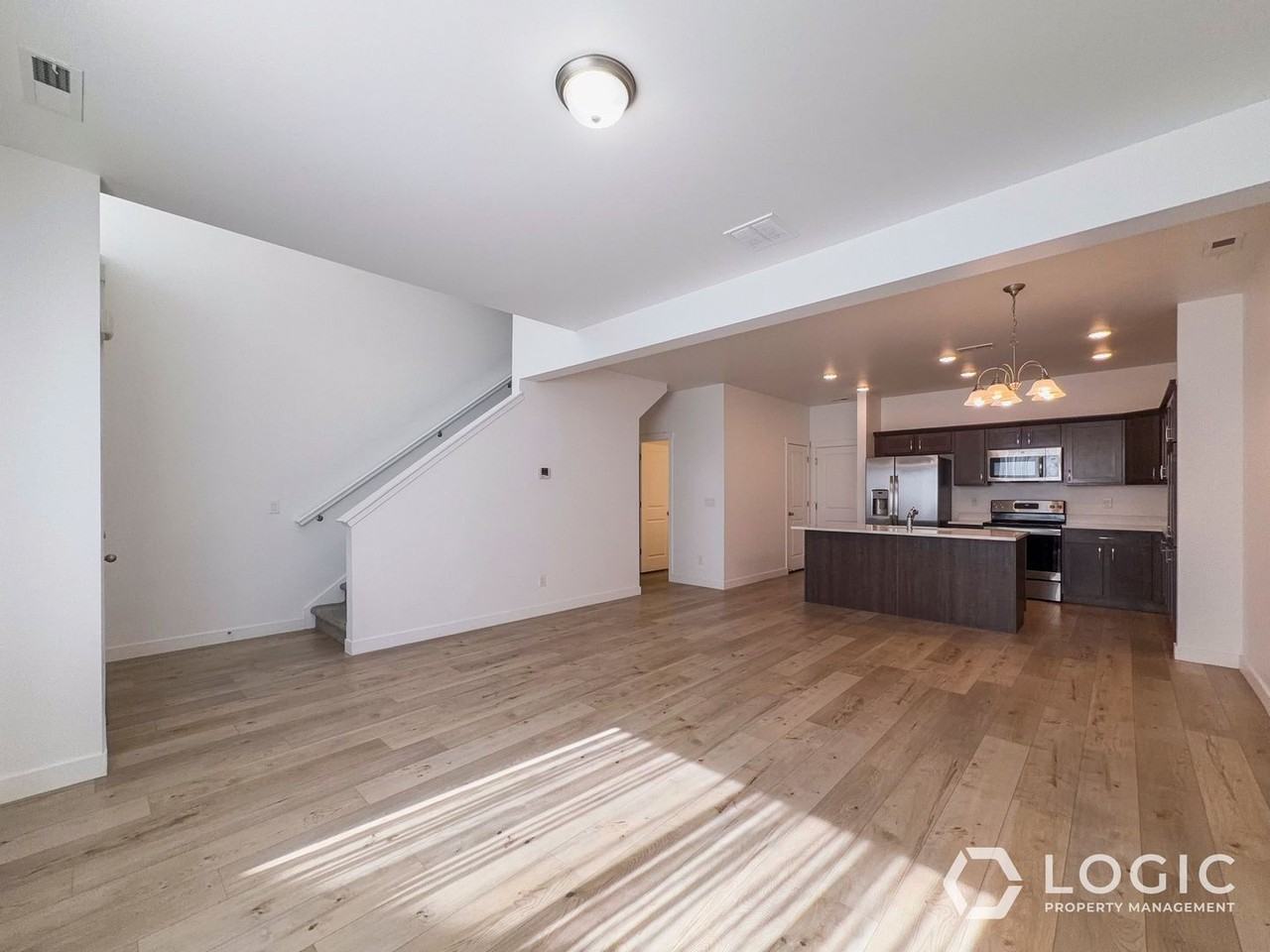11627 S Frost View Ln - Photo 6 of 23