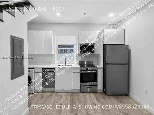 1610 Euclid Ave #A107 - Photo 3 of 11