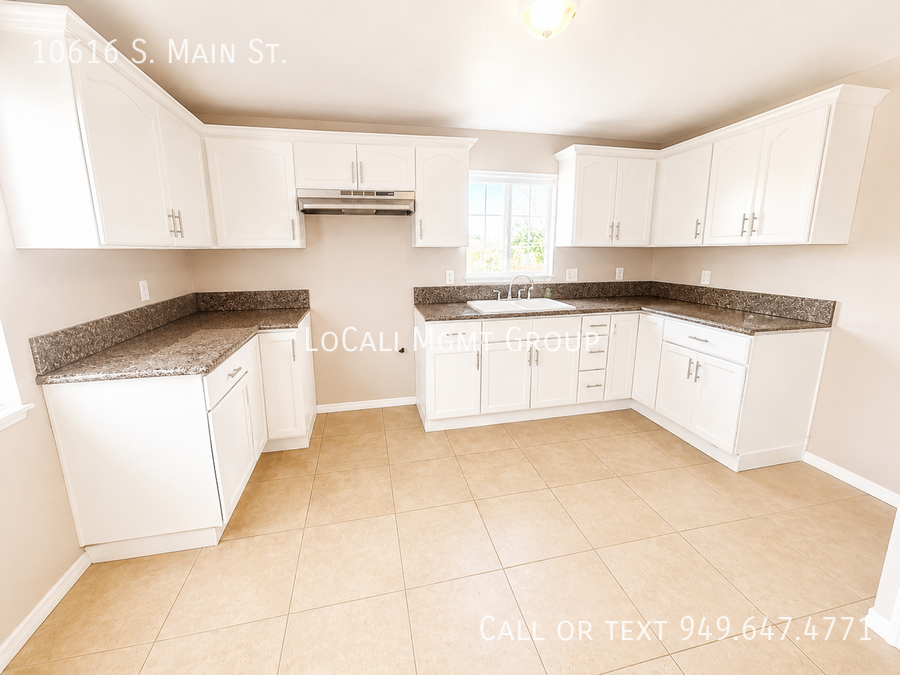 10616 S Main St - Photo 4 of 14