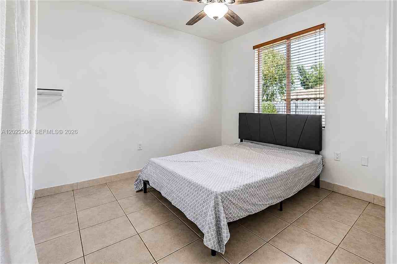 1670 Nw 73rd St - Photo 3 of 24