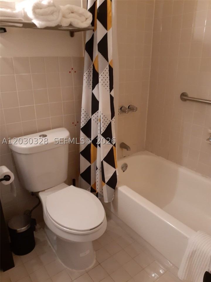 2306 Sunshine Blvd - Photo 6 of 11