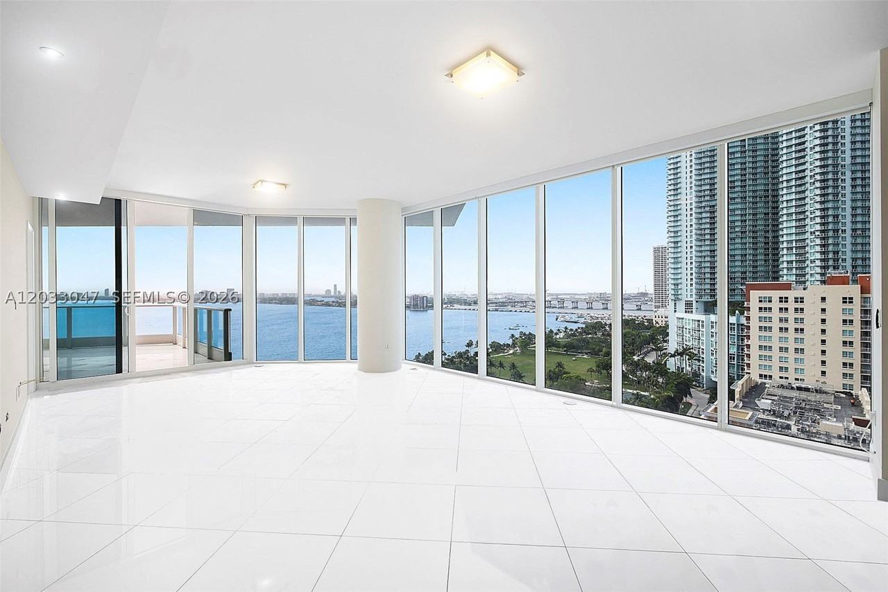 2020 N Bayshore Dr #1602 - Photo 6 of 14
