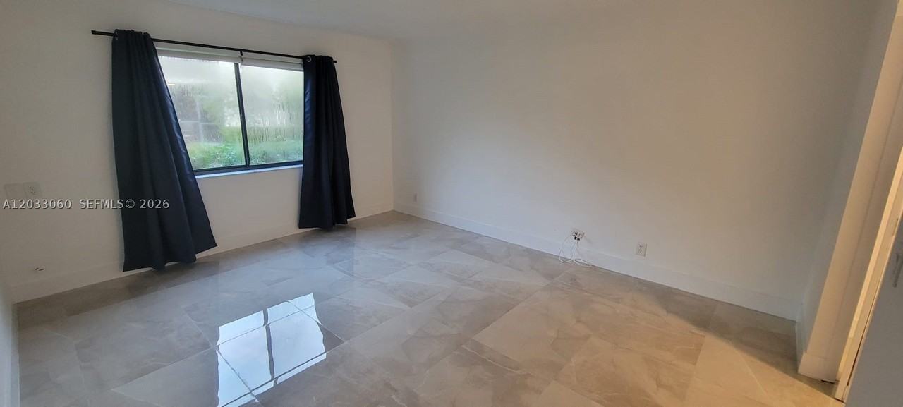409 Lakeview Dr #104 - Photo 6 of 28