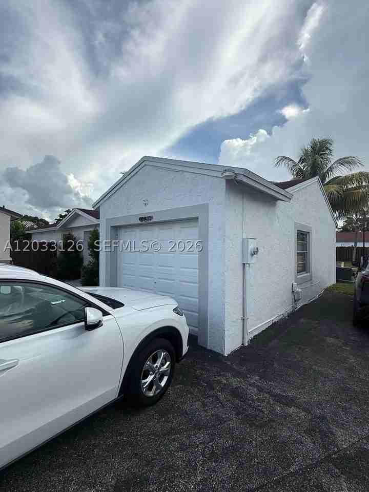 19831 Nw 65th Ct #0 - Photo 3 of 11