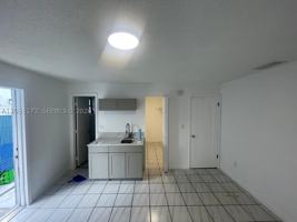 featured image of 1717 Nw 16th St #B