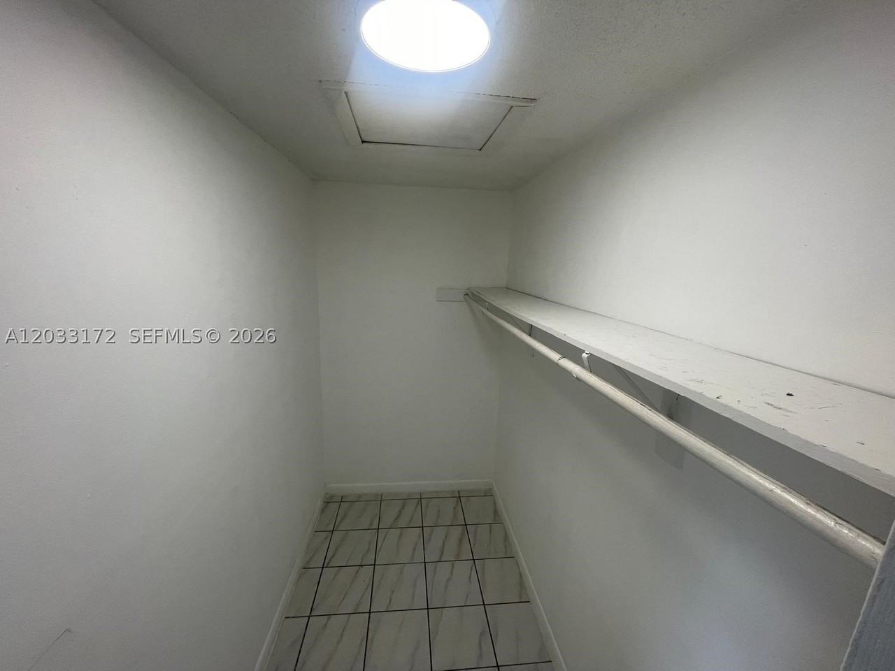 1717 Nw 16th St #B - Photo 4 of 6