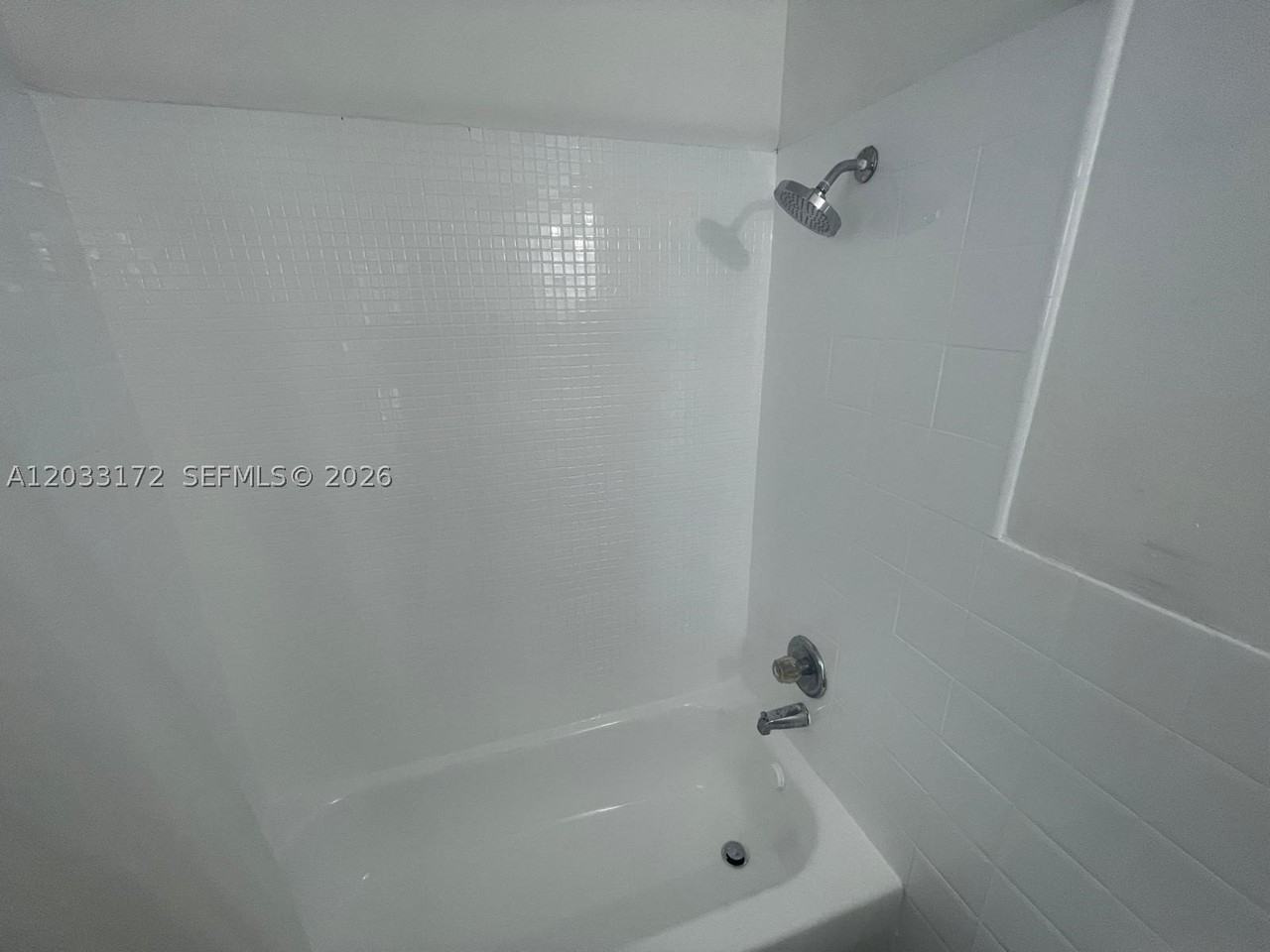 1717 Nw 16th St #B - Photo 5 of 6