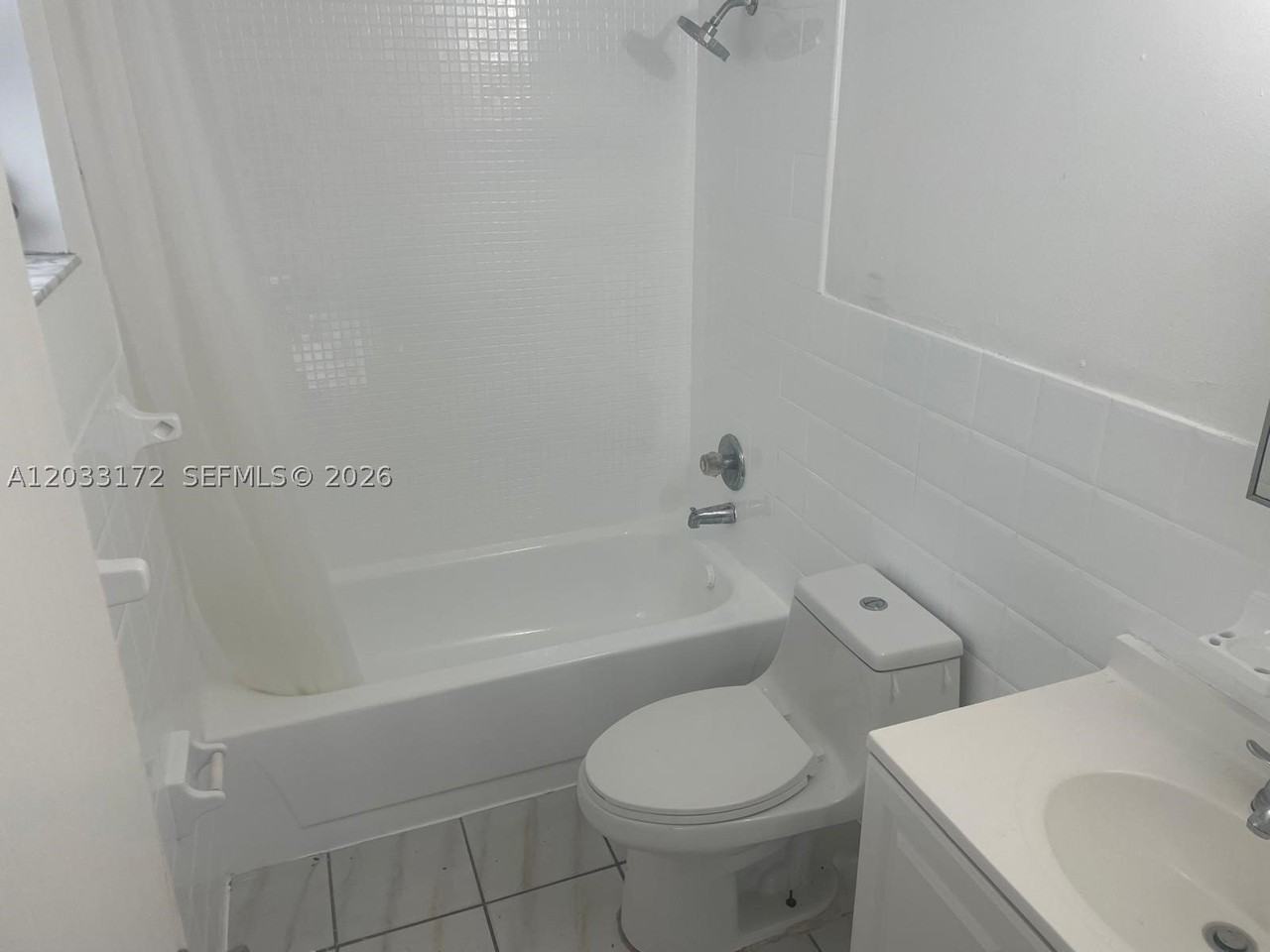 1717 Nw 16th St #B - Photo 6 of 6