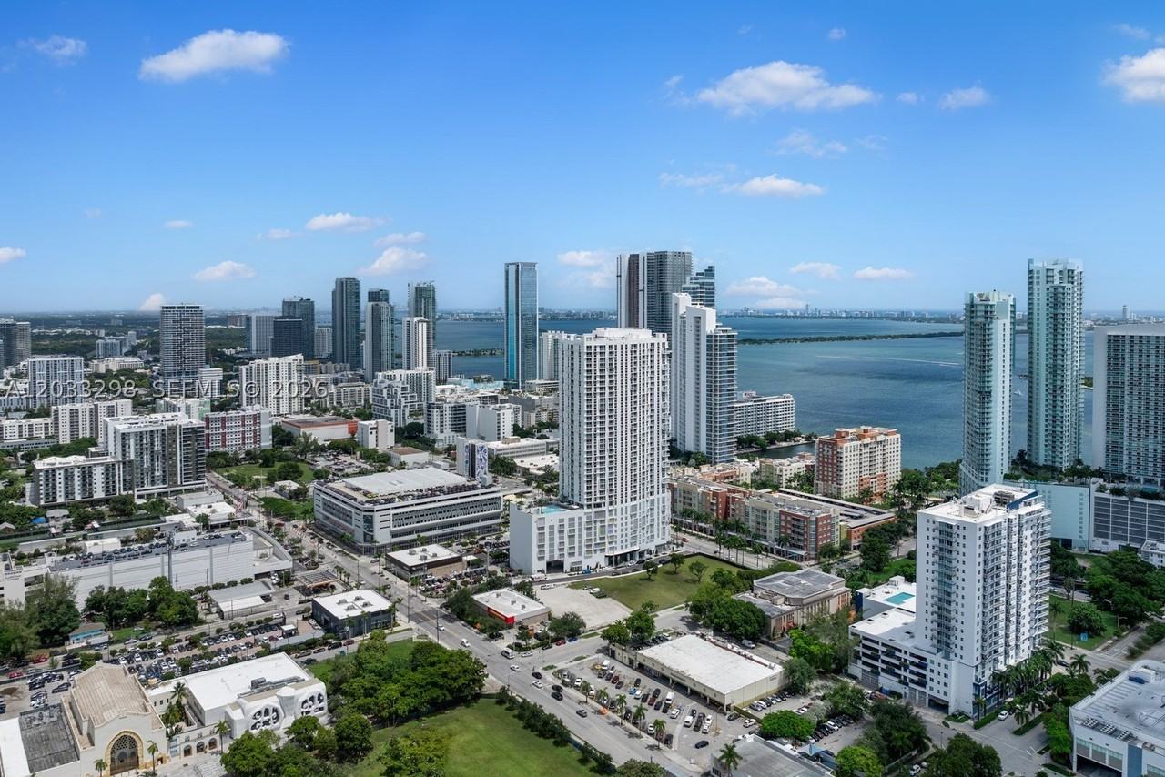 2000 Biscayne Blvd #1009