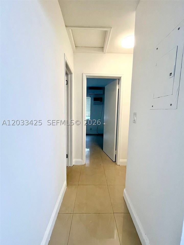 2031 Jackson St #3 - Photo 6 of 9