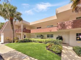 3641 Oaks Clubhouse Dr #201 - Photo 1 of 1