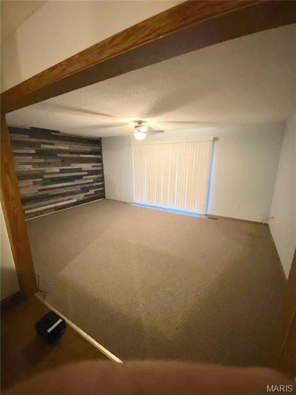 10 Old Orchard Ln - Photo 4 of 13