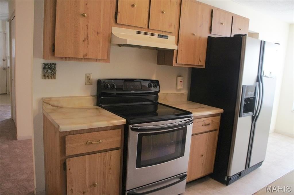1420 Royal Oak Ct - Photo 5 of 22