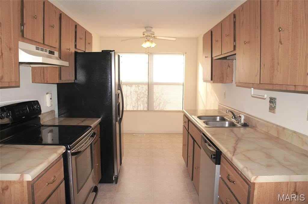 1420 Royal Oak Ct - Photo 7 of 22