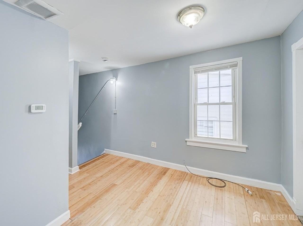314 Seaman St #2 - Photo 4 of 20