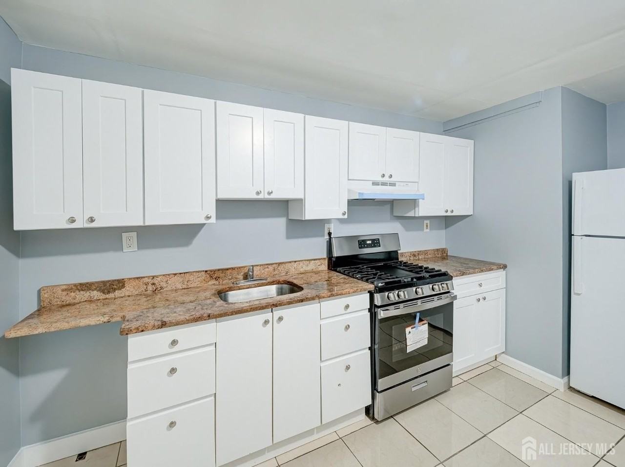 314 Seaman St #2 - Photo 7 of 20
