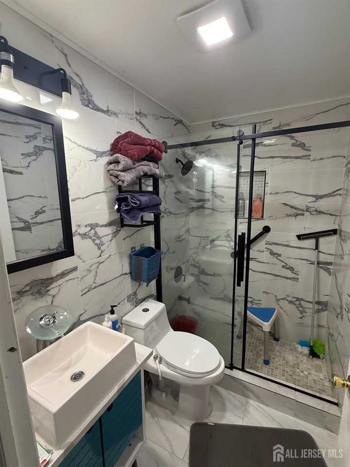 17 Spruce St #2 - Photo 5 of 12