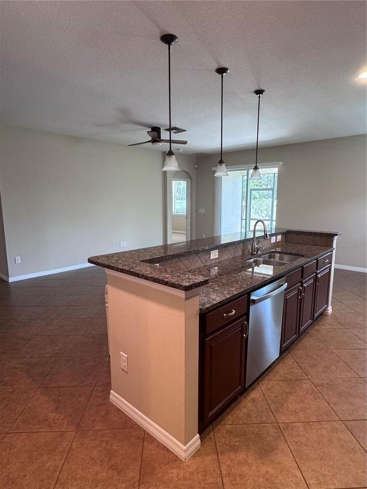 8302 Karpeal Dr - Photo 4 of 22