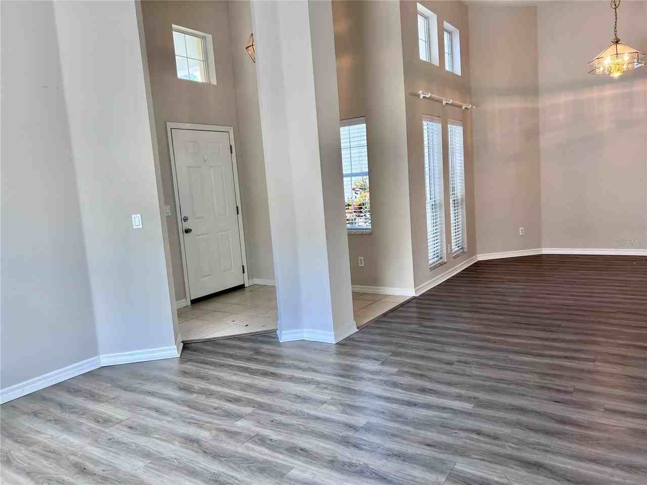 70 Wellesley Ln - Photo 6 of 39