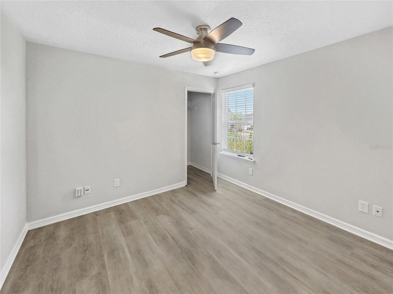 3876 Crawley Down Loop - Photo 7 of 17
