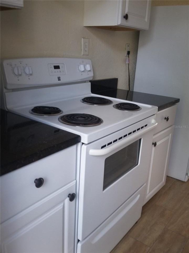1710 S Washington Ave #06 - Photo 5 of 17