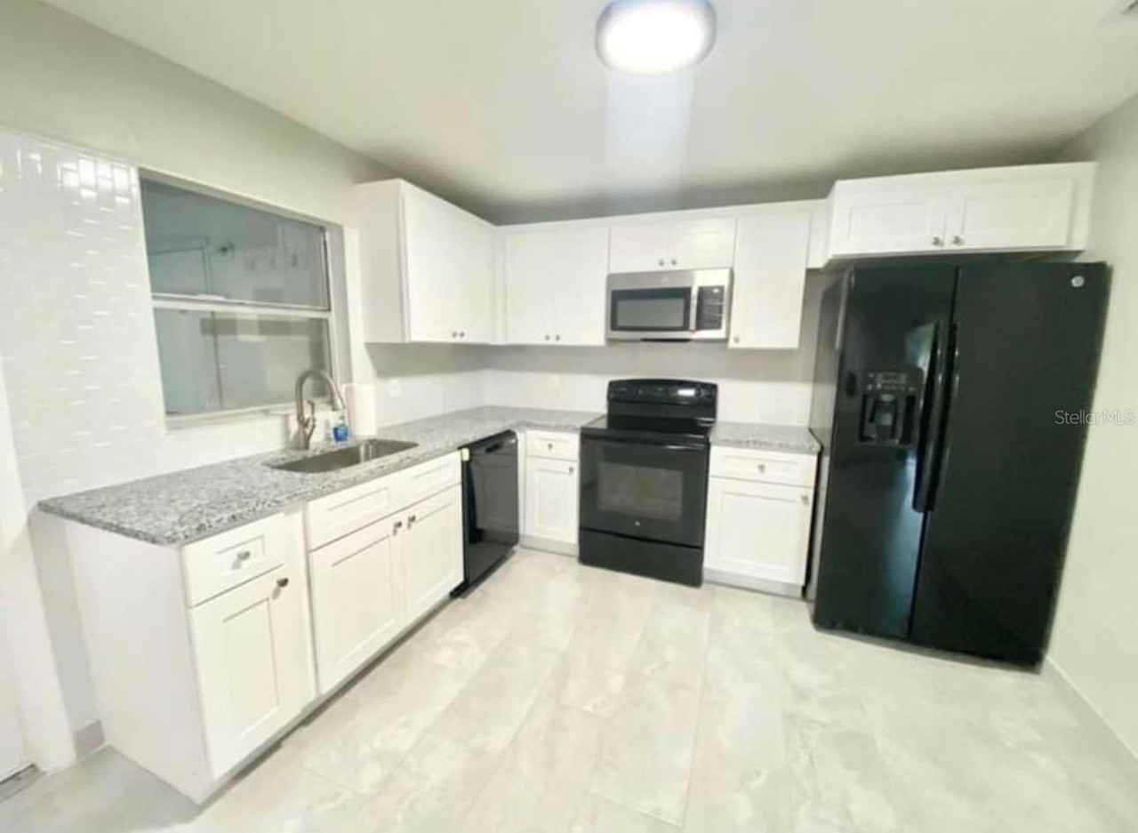604 Patrick Ave - Photo 2 of 14