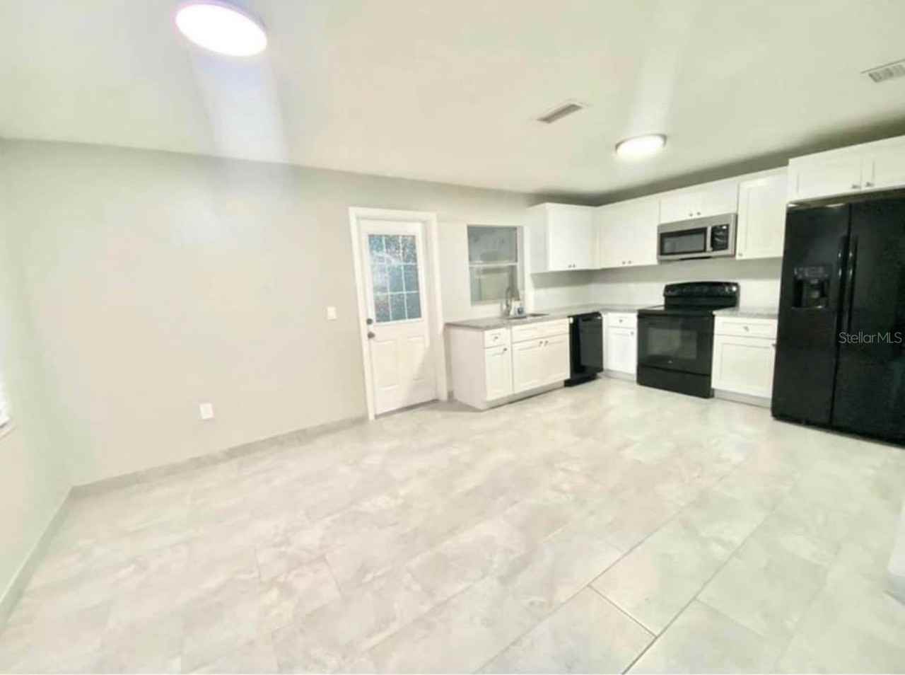 604 Patrick Ave - Photo 3 of 14