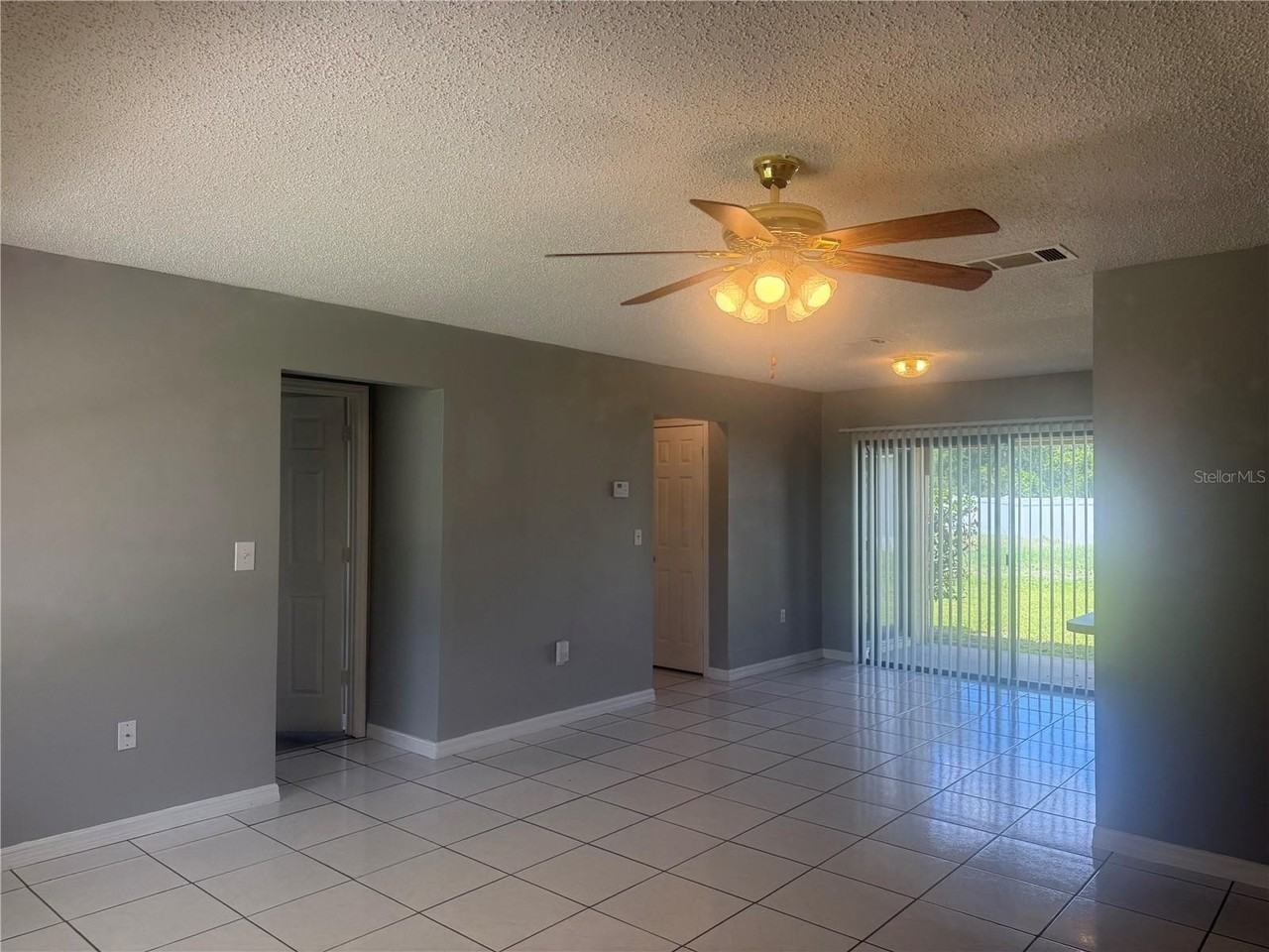 627 Bittern Ct #B - Photo 4 of 23